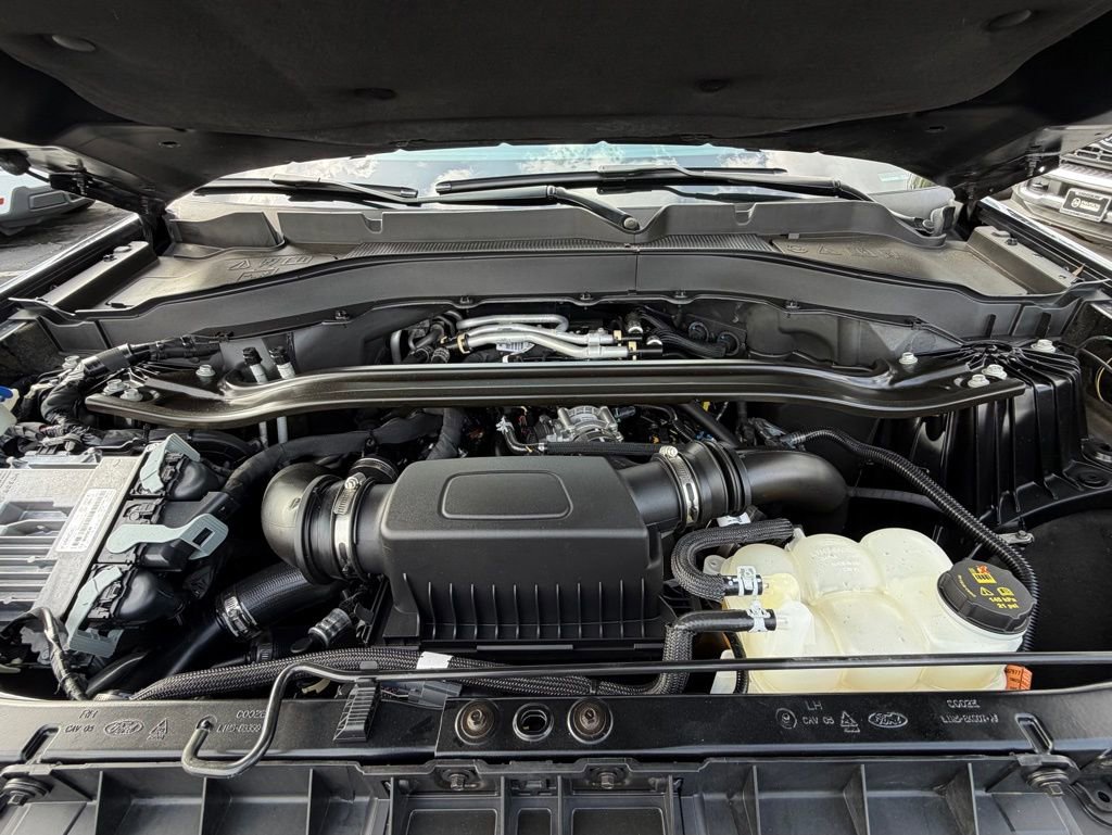 Certified 2023 Ford Explorer Platinum w/ Technology Package image 33