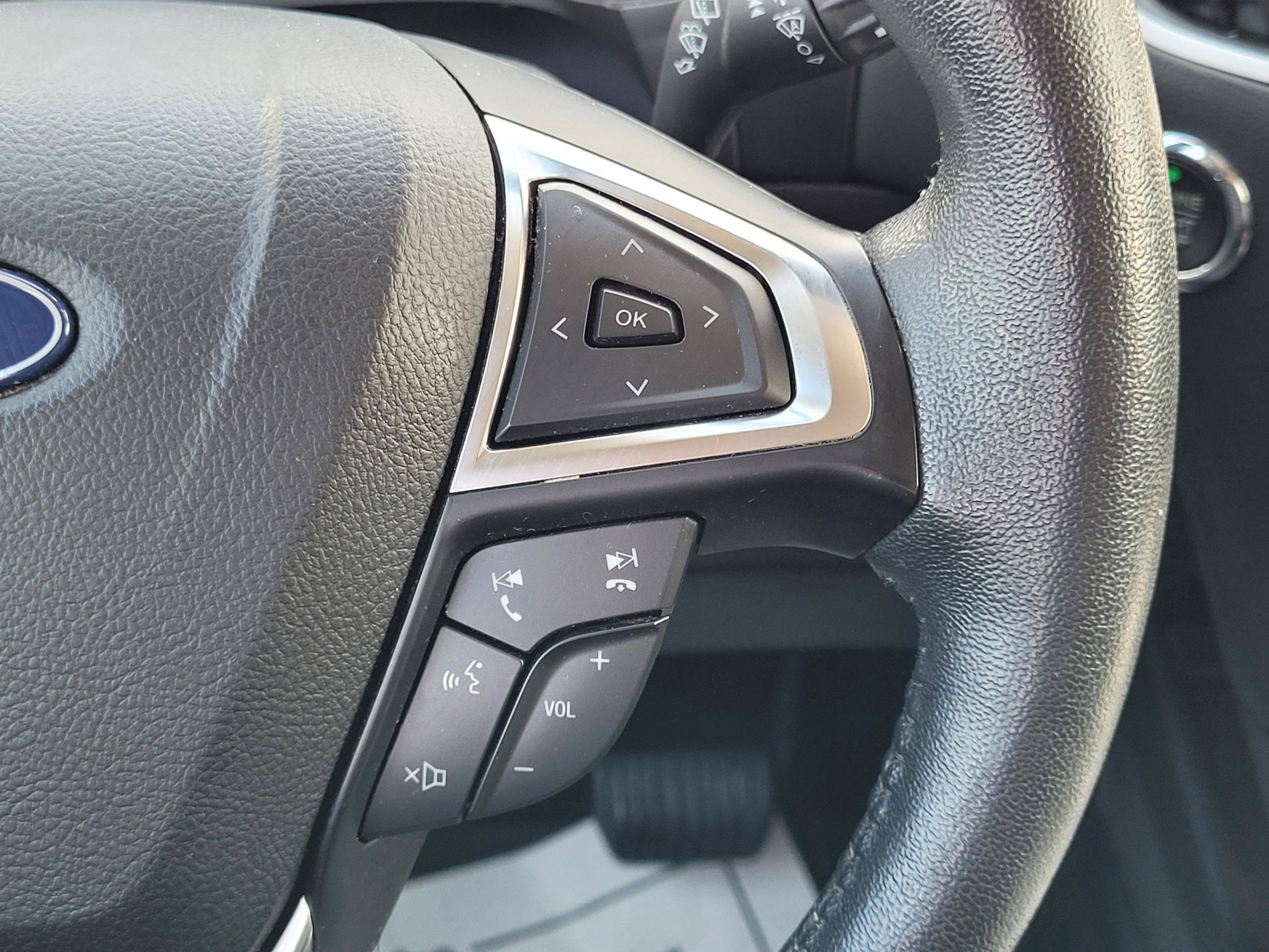 Certified 2020 Ford Edge SEL w/ Convenience Package FWD image 13