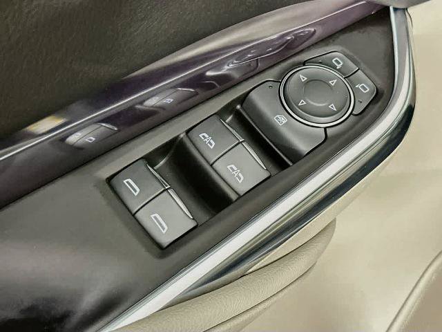 Used 2023 Cadillac XT4 Luxury FWD image 29