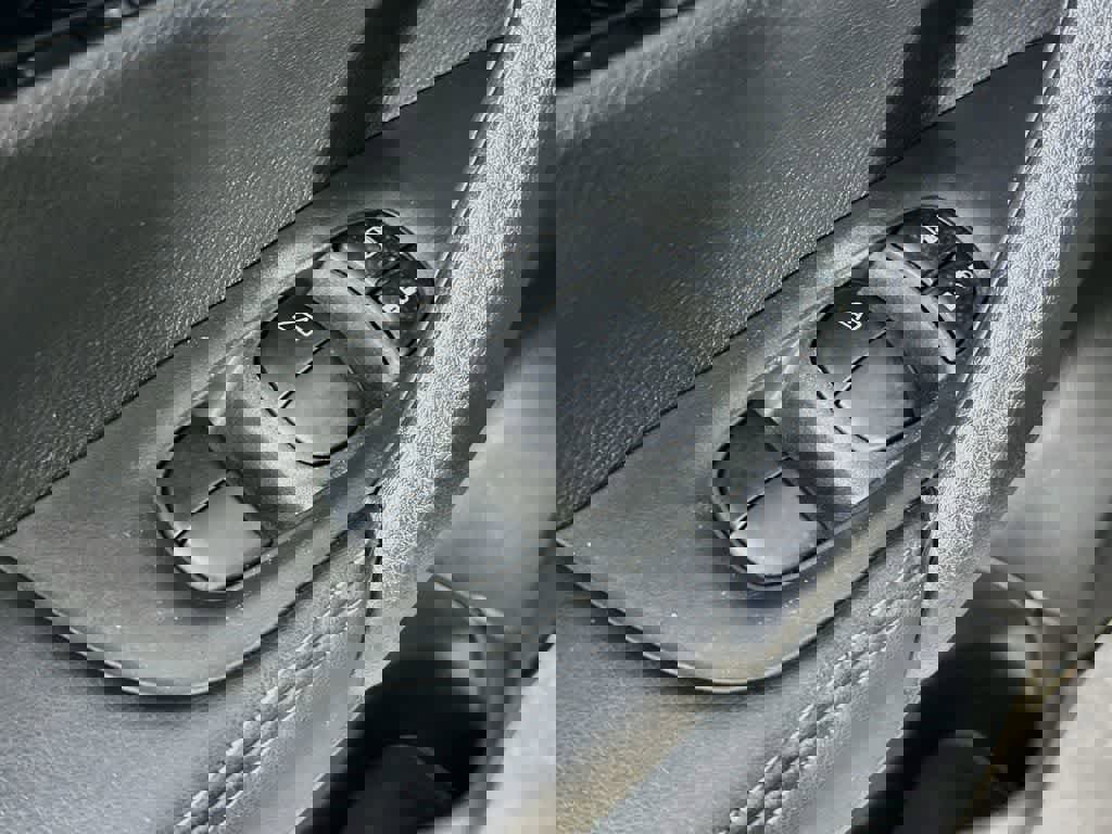 Used 2022 Nissan Rogue Sport SL image 30