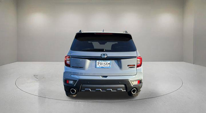 Used 2025 Honda Passport TrailSport image 3