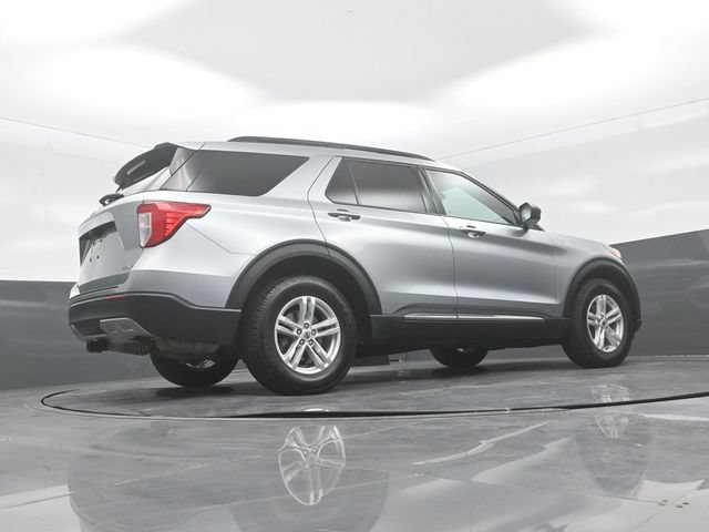 Certified 2024 Ford Explorer XLT w/ Equipment Group 202A AWD/4WD image 23