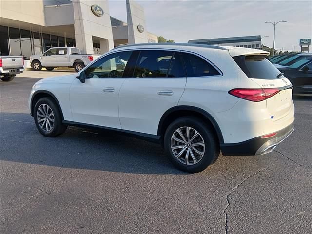 Used 2024 Mercedes-Benz GLC 300 4MATIC image 6