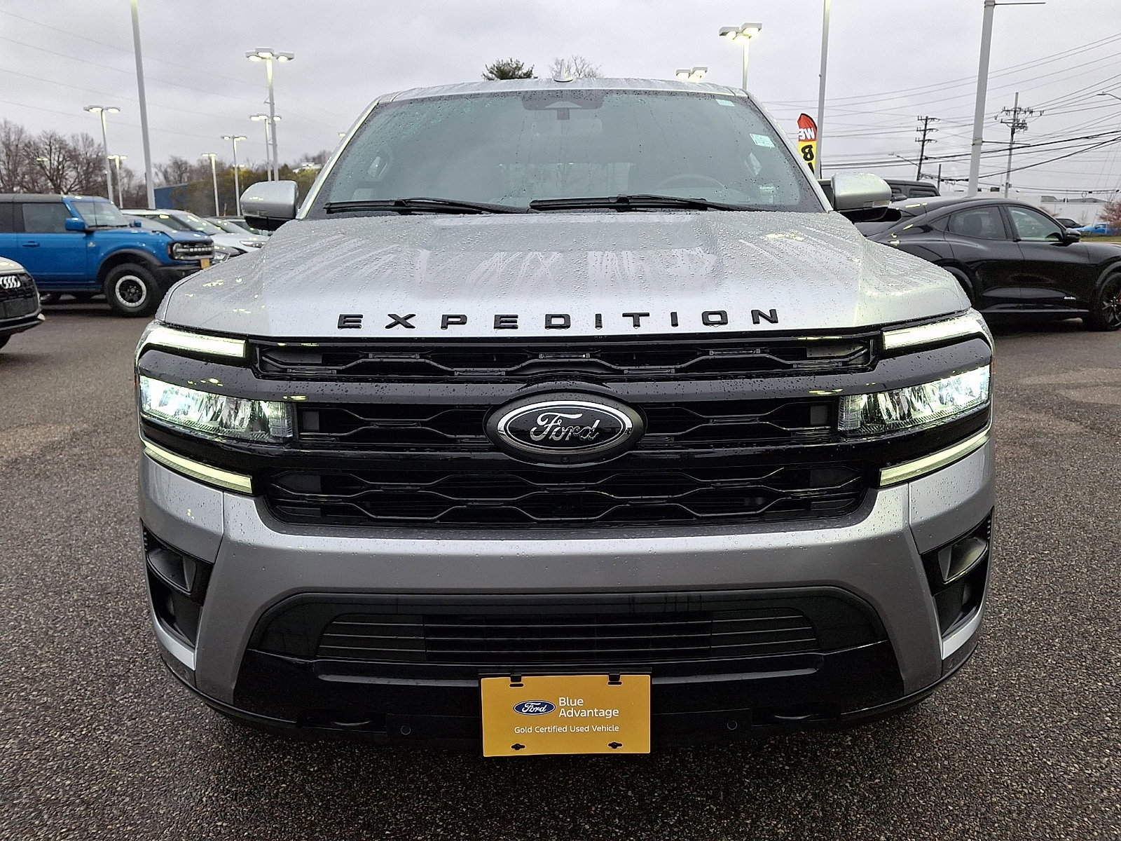 Certified 2023 Ford Expedition Limited image 12