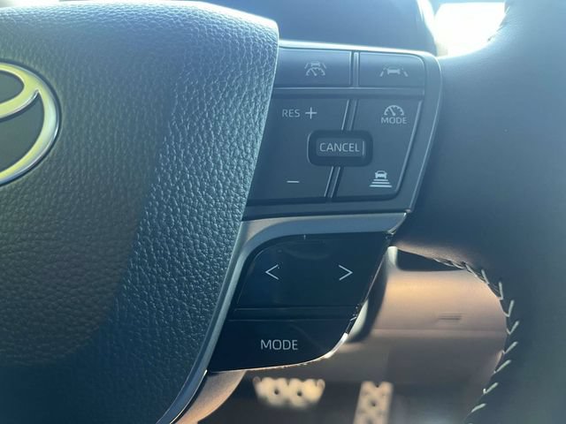 Used 2026 Toyota Camry Hybrid w/ Convenience Package FWD image 24