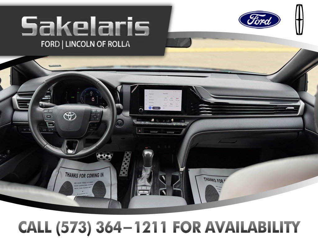 Used 2025 Toyota Camry SE FWD image 37
