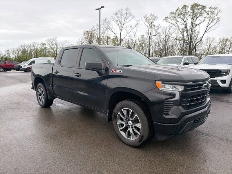 Used 2023 Chevrolet Silverado 1500 RST image 4