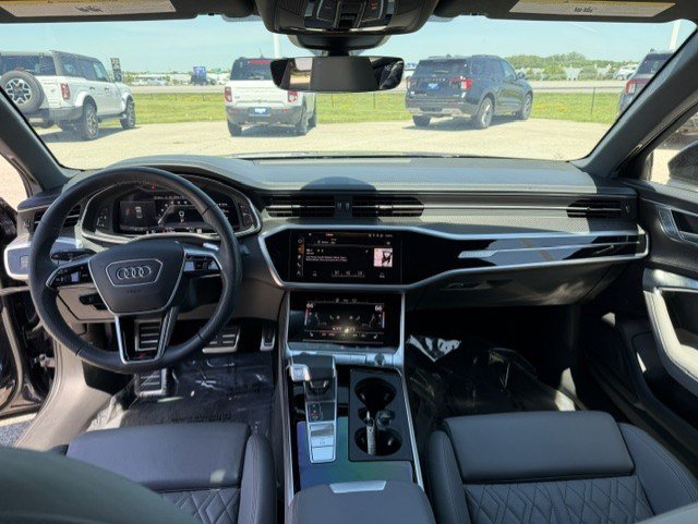 Used 2025 Audi S6 Premium Plus w/ Premium Plus Package AWD/4WD image 31