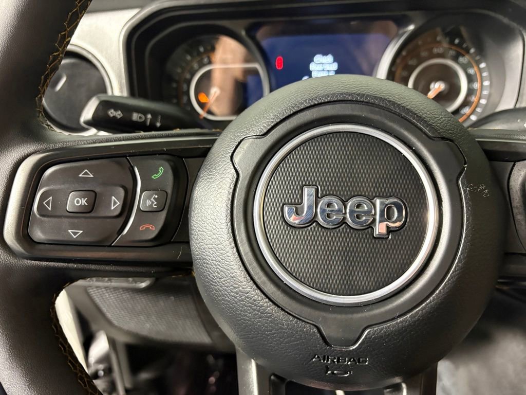 Used 2024 Jeep Gladiator Sport AWD/4WD image 23