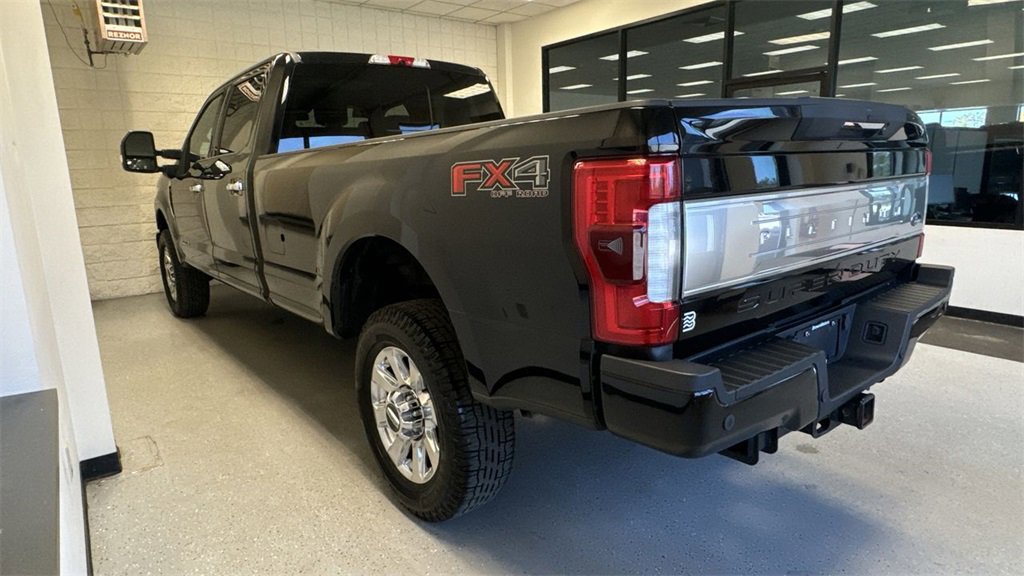 Certified 2017 Ford F350 Platinum w/ Platinum Ultimate Package image 9