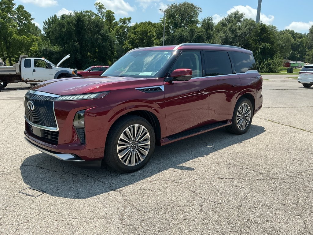 Used 2025 INFINITI QX80 Sensory AWD/4WD image 1