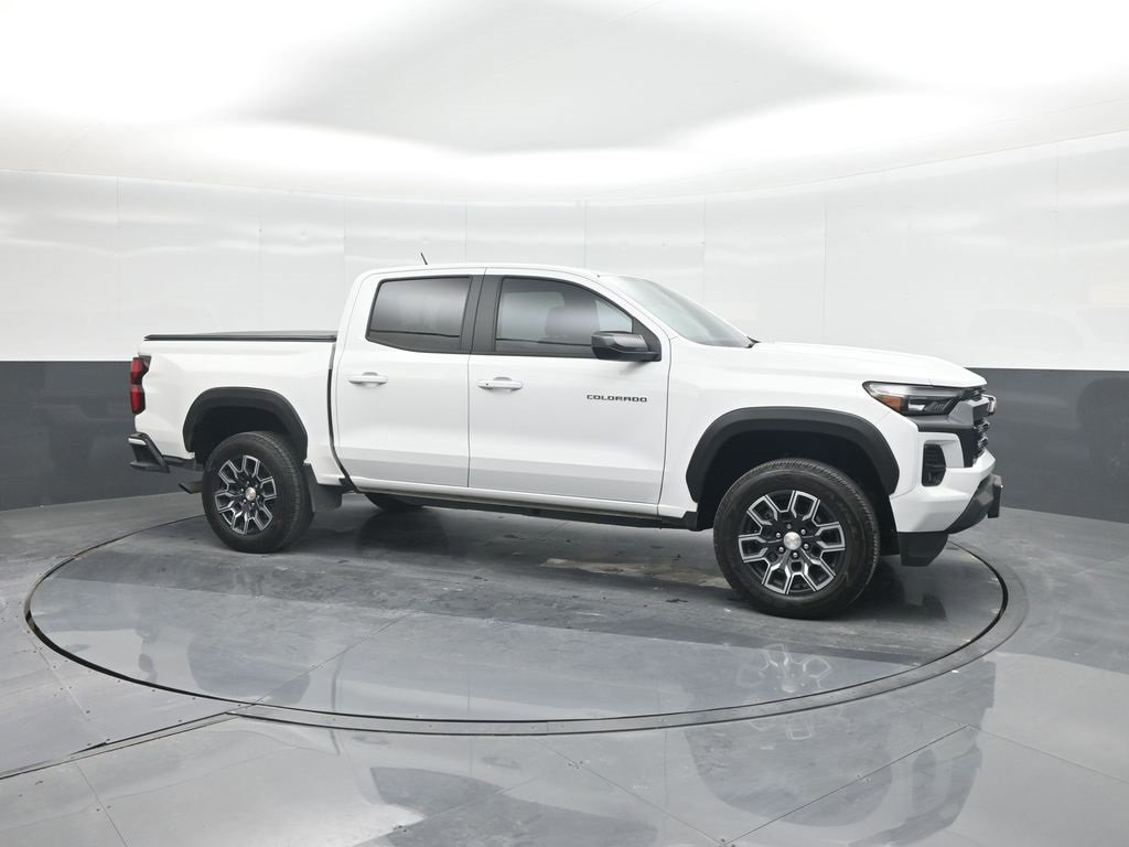 Used 2024 Chevrolet Colorado LT w/ LT Convenience Package III image 9