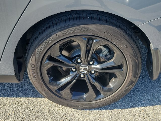 Used 2025 Honda Accord SE image 7