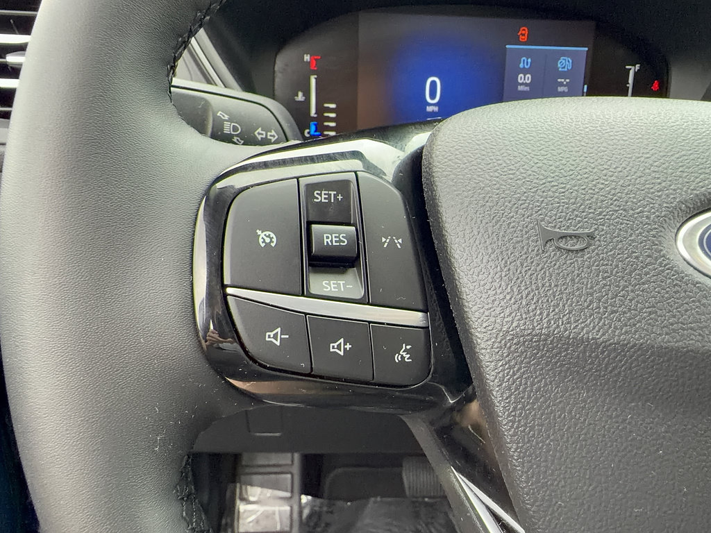 Certified 2023 Ford Escape Active AWD/4WD image 25