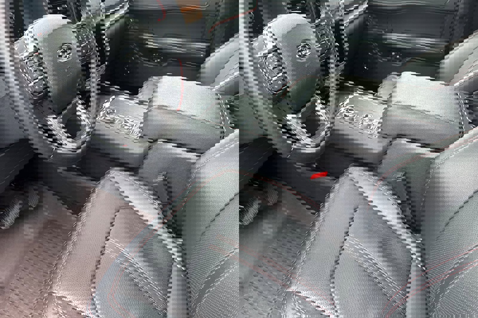 Certified 2024 Ford Expedition Limited image 11