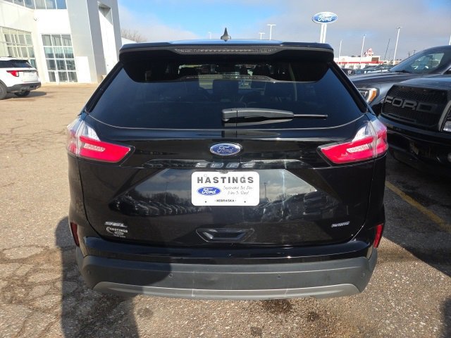 Certified 2024 Ford Edge SEL image 2