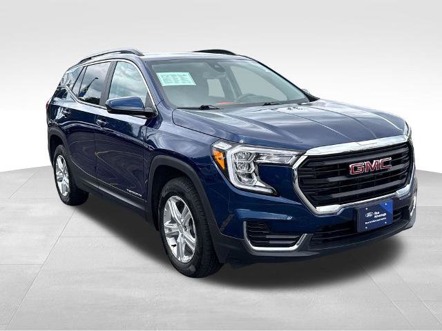 Used 2022 GMC Terrain SLE w/ Driver Convenience Package AWD/4WD image 4