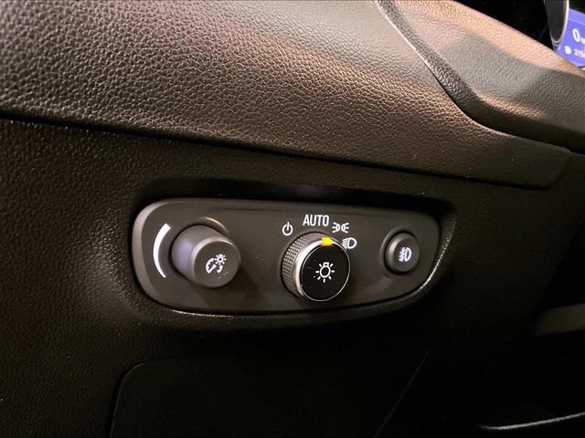 Used 2023 Buick Encore GX Preferred w/ Cold Weather Comfort Package FWD image 30