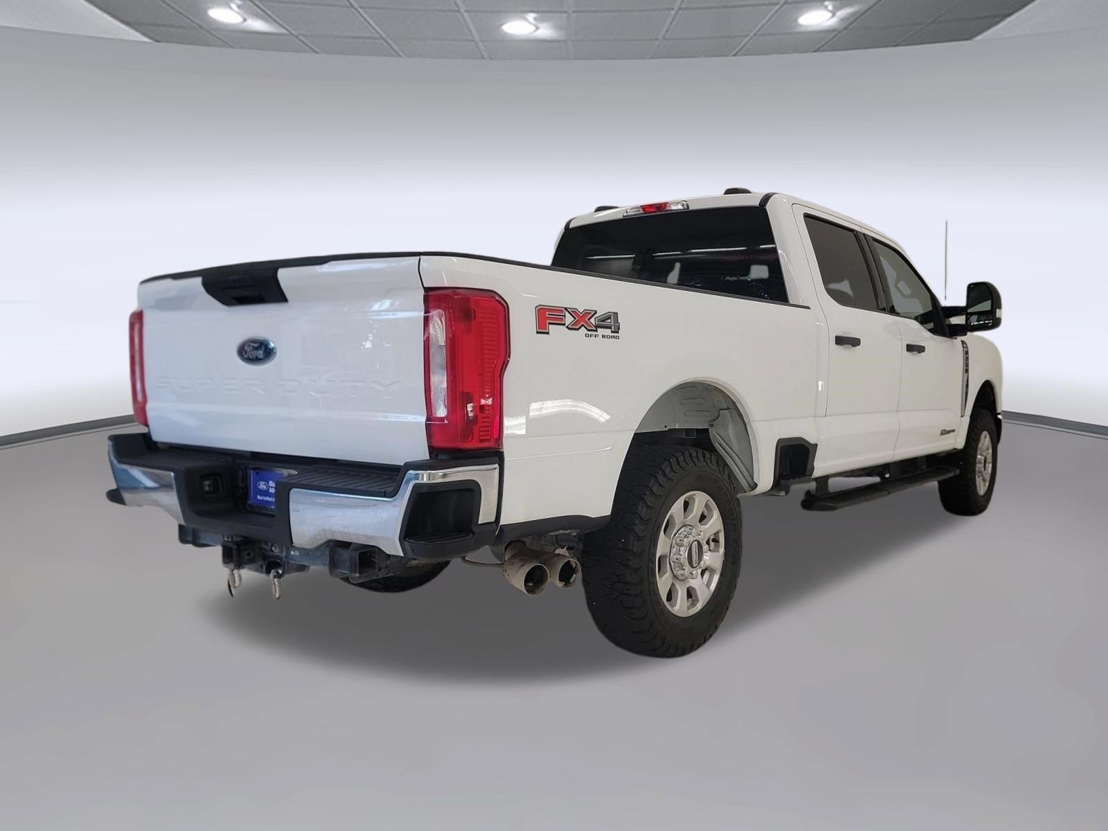 Certified 2024 Ford F250 XLT w/ FX4 Off-Road Package AWD/4WD image 7