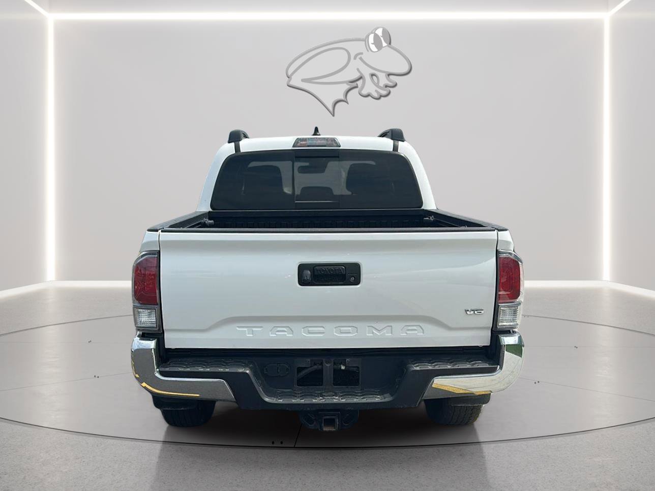 Used 2021 Toyota Tacoma TRD Off-Road AWD/4WD image 7