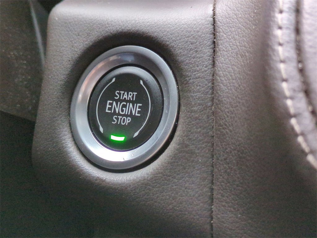 Used 2022 Chevrolet Tahoe LT w/ Luxury Package image 28