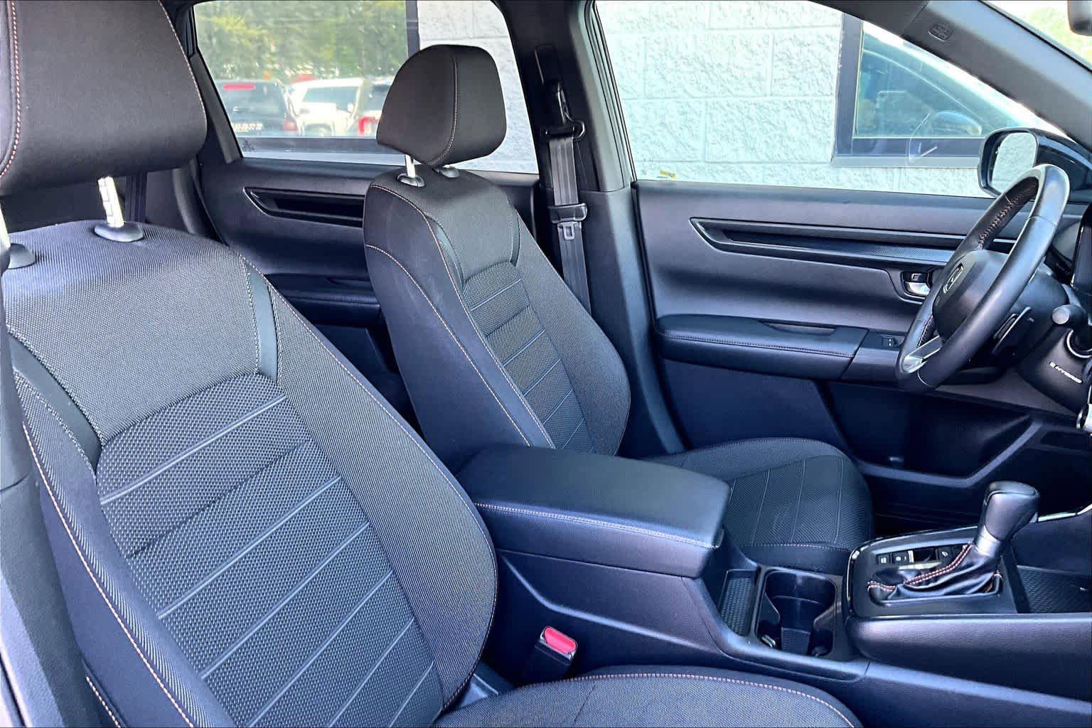 Used 2024 Honda CR-V Sport image 9