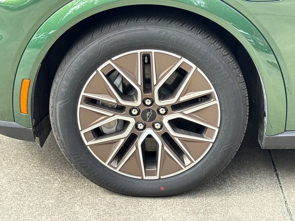 Certified 2025 Ford Mustang Mach-E Premium image 11