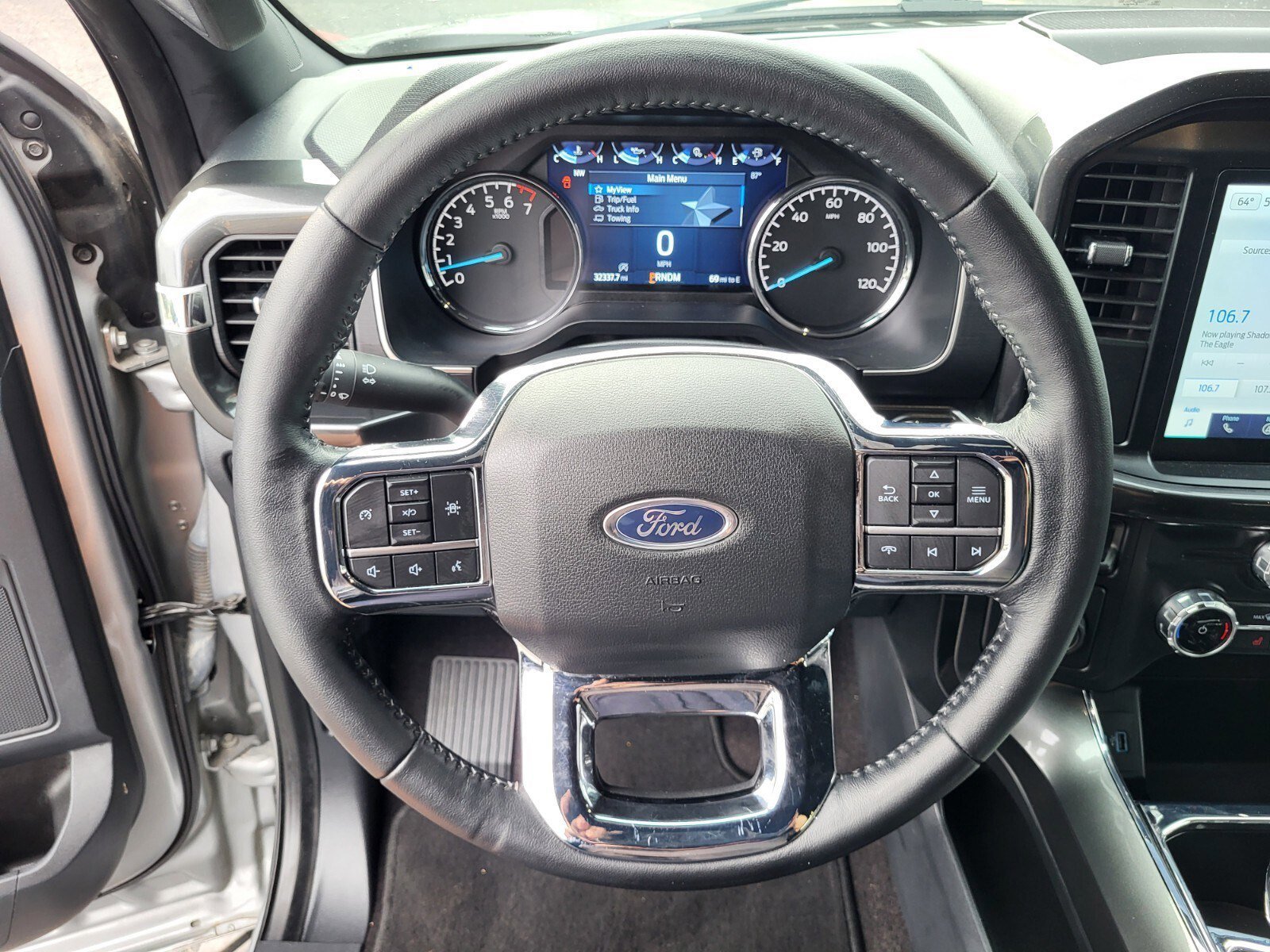 Certified 2022 Ford F150 XLT w/ Equipment Group 302A High image 27