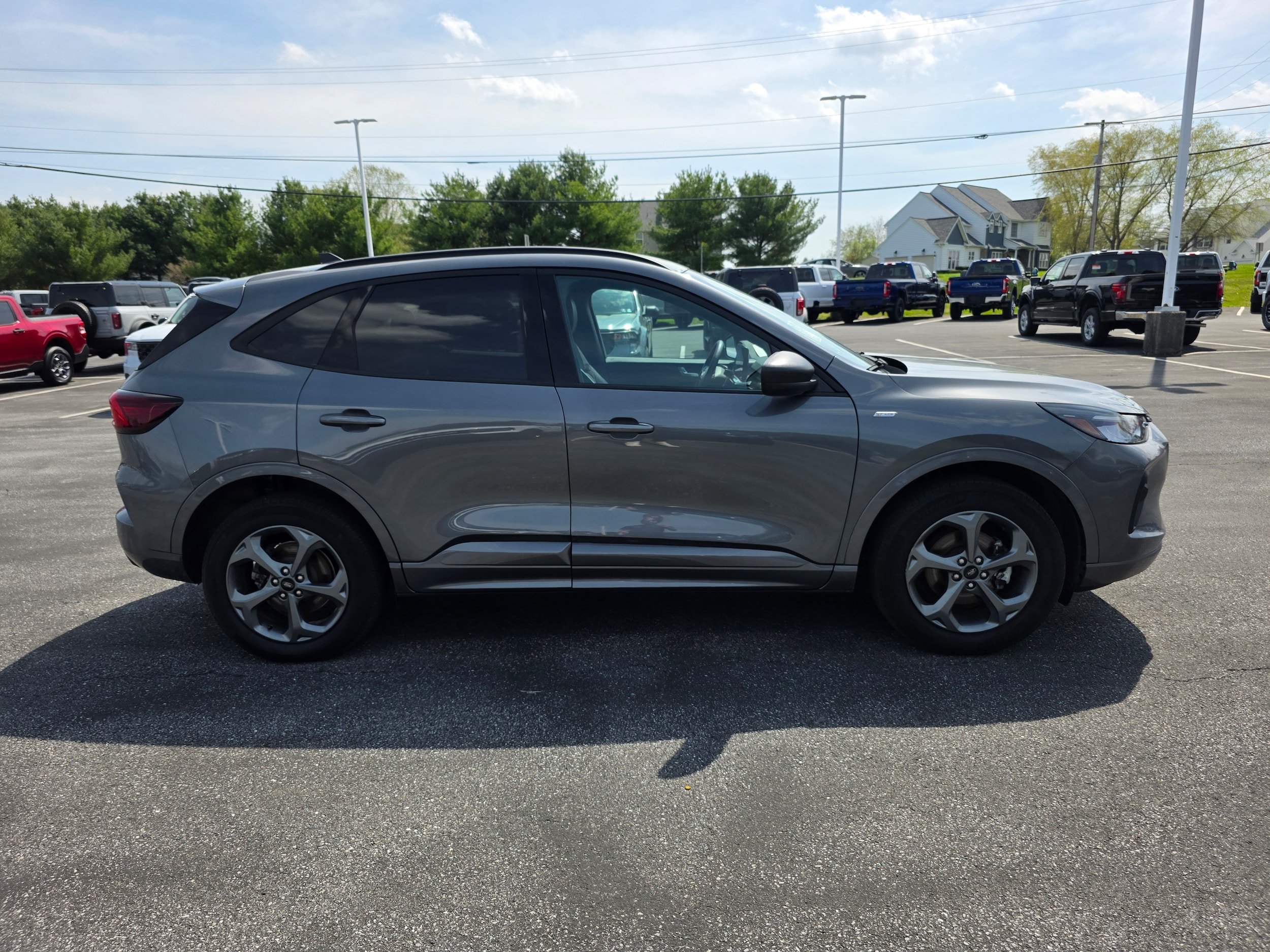 Certified 2024 Ford Escape ST-Line w/ Tech Pack #1 AWD/4WD image 6