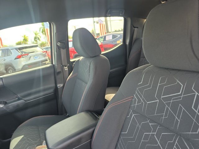 Used 2018 Toyota Tacoma TRD Sport RWD image 22