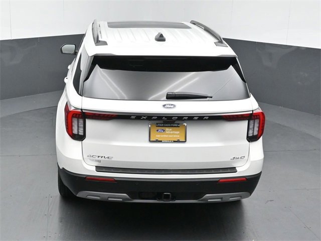 Certified 2025 Ford Explorer Active w/ Active Comfort Package image 11