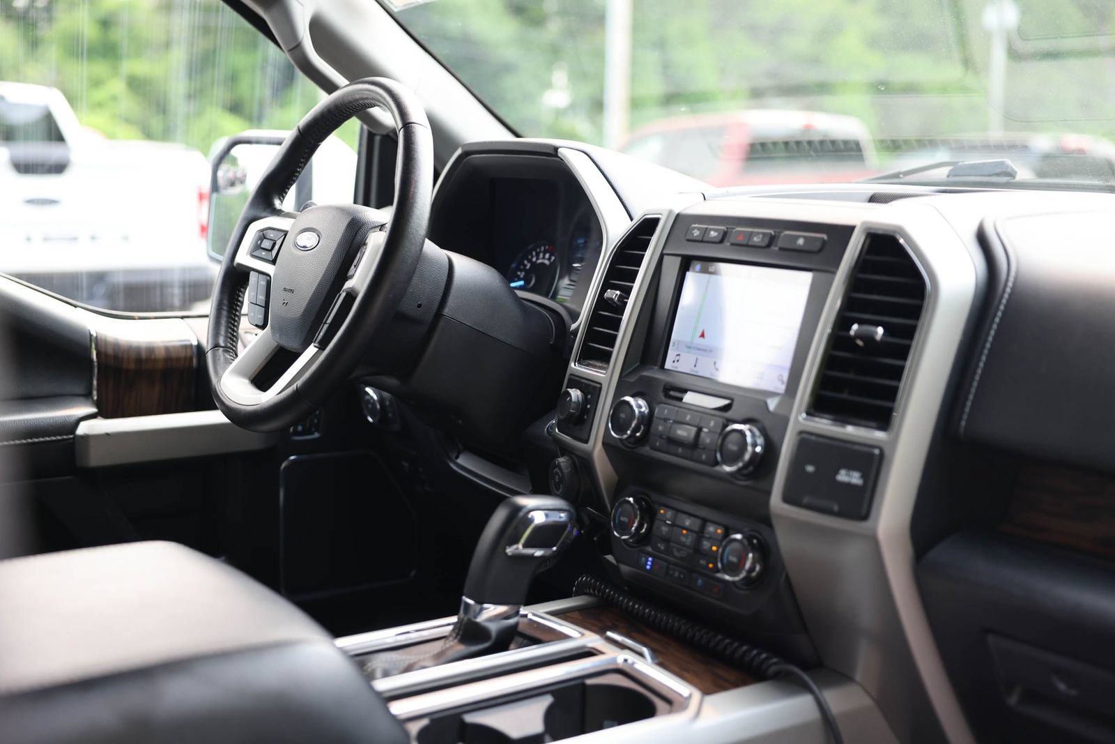 Certified 2019 Ford F150 Lariat w/ Trailer Tow Package AWD/4WD image 11