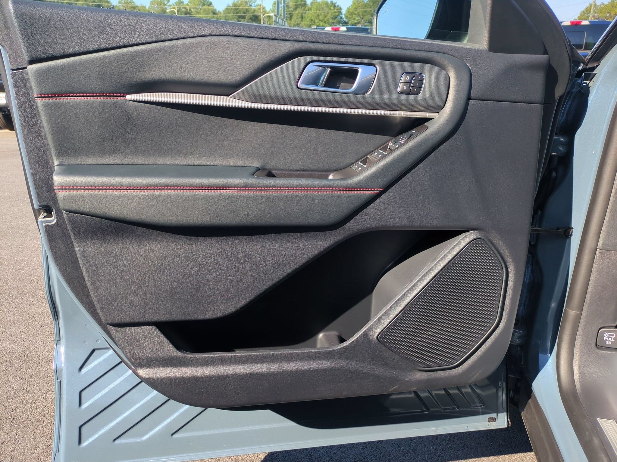 Certified 2026 Ford Explorer ST-Line RWD image 12
