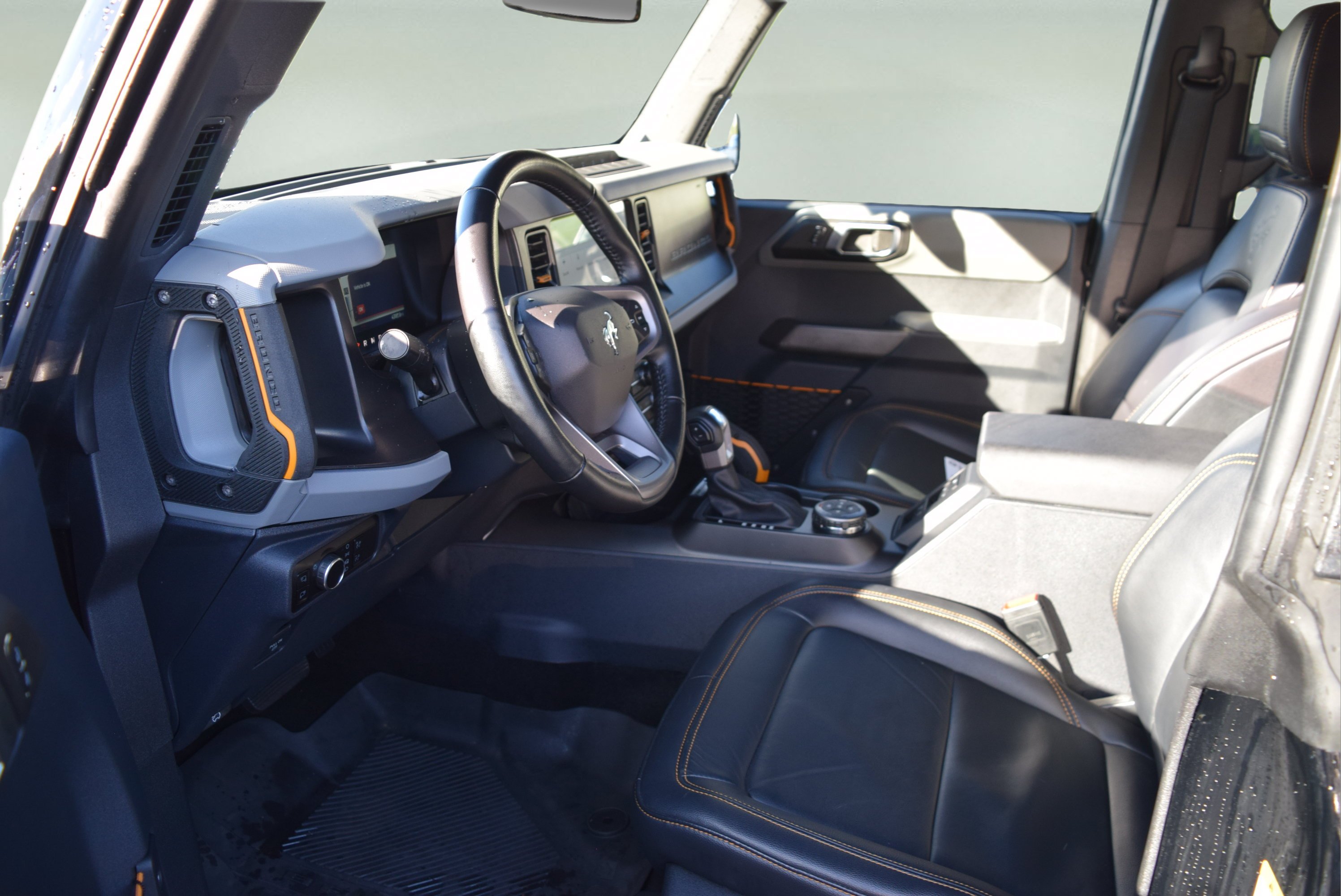 Certified 2023 Ford Bronco Badlands w/ Sasquatch Package AWD/4WD image 10