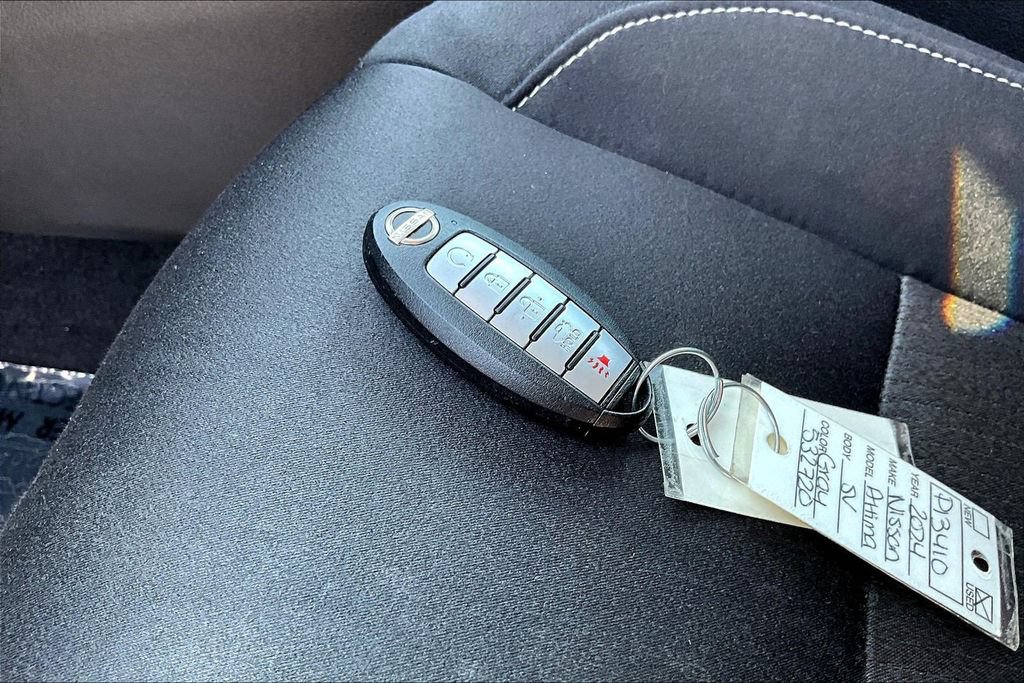 Used 2024 Nissan Altima 2.5 SV FWD image 36