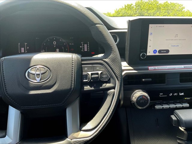 Used 2025 Toyota 4Runner SR5 AWD/4WD image 21