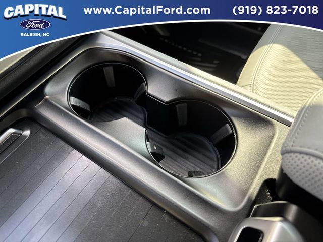 Certified 2025 Ford Expedition Max Platinum w/ Platinum Ultimate Package AWD/4WD image 32