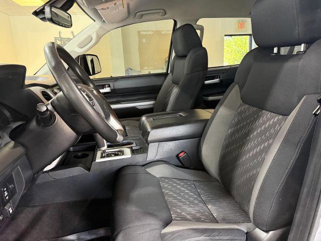 Used 2020 Toyota Tundra SR5 w/ SR5 Upgrade Package AWD/4WD image 17