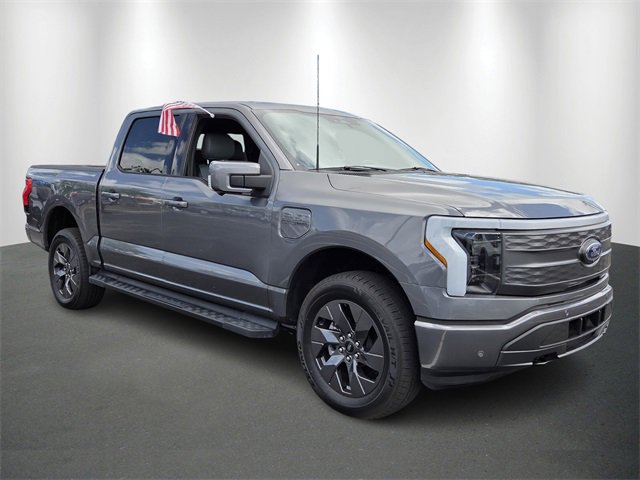 Certified 2023 Ford F150 Lightning Lariat w/ Max Trailer Tow Package image 7