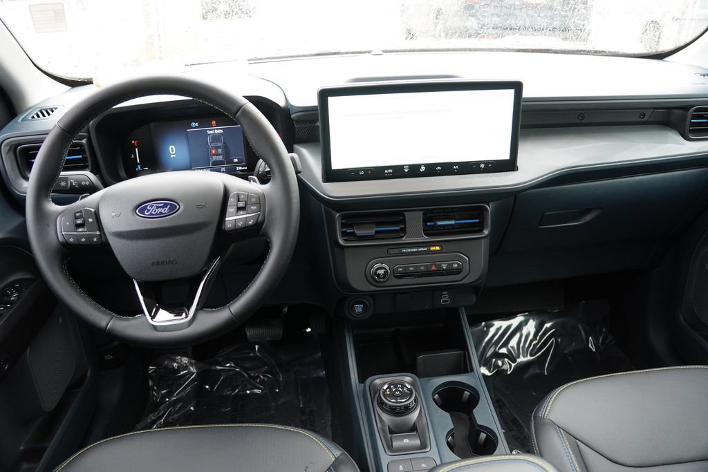 Certified 2025 Ford Maverick Lobo AWD/4WD image 20