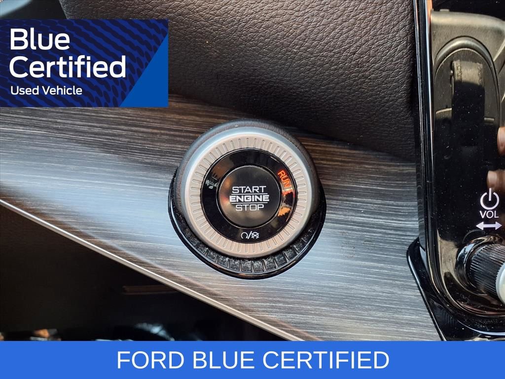 Used 2024 Jeep Wagoneer L Series II w/ Flexible Seating Group image 13