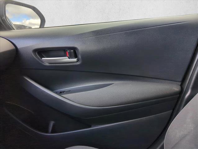 Used 2021 Toyota Corolla LE FWD image 21