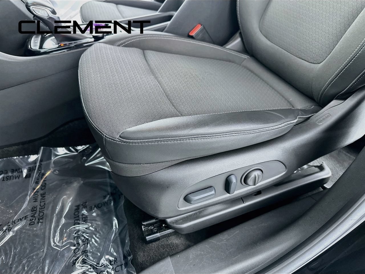 Used 2023 Buick Encore GX Select w/ Sport Touring Package FWD image 28