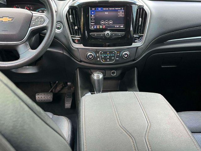 Used 2020 Chevrolet Traverse LS FWD image 15