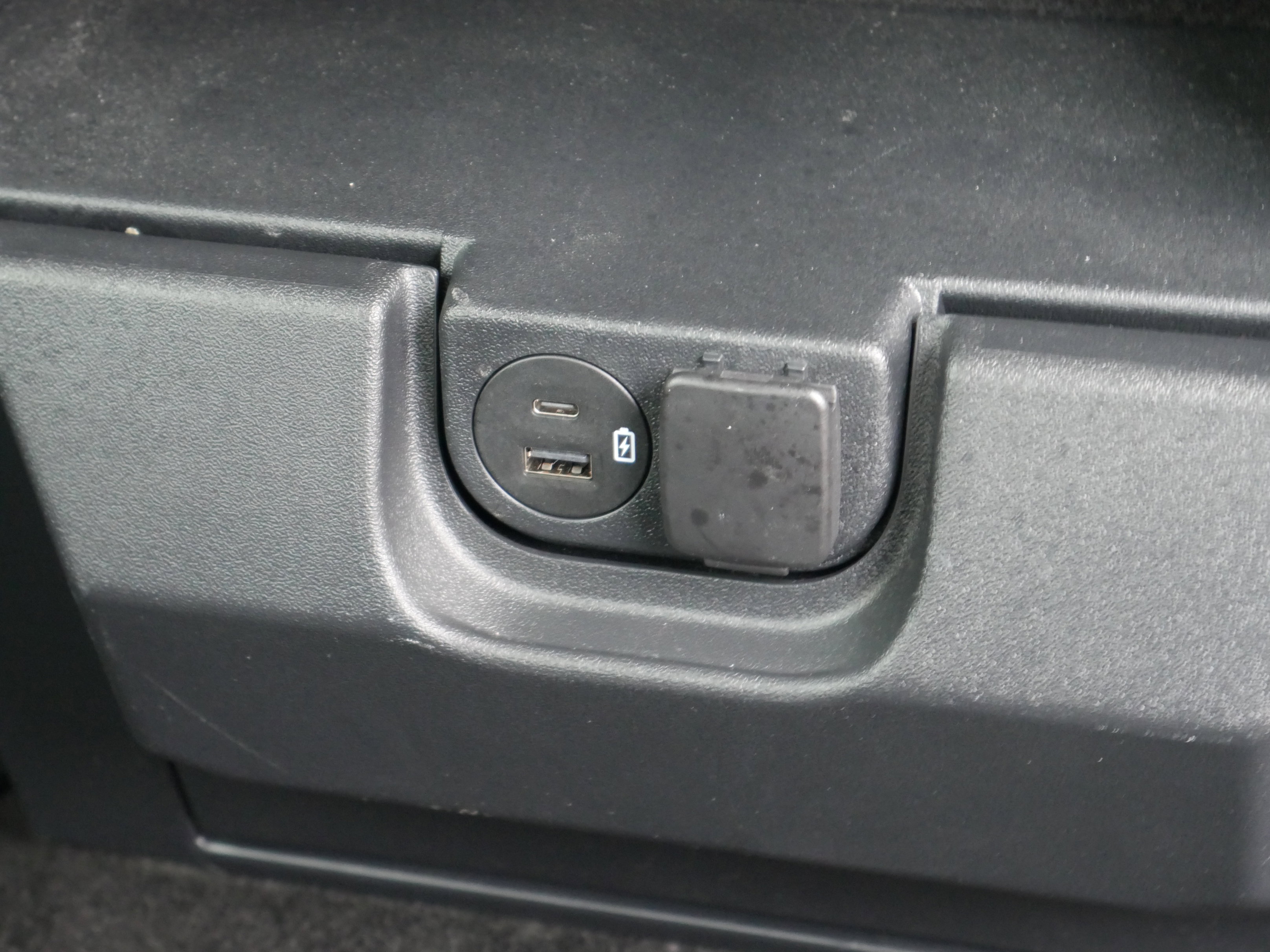 Certified 2022 Ford F150 Lariat w/ Trailer Tow Package image 31