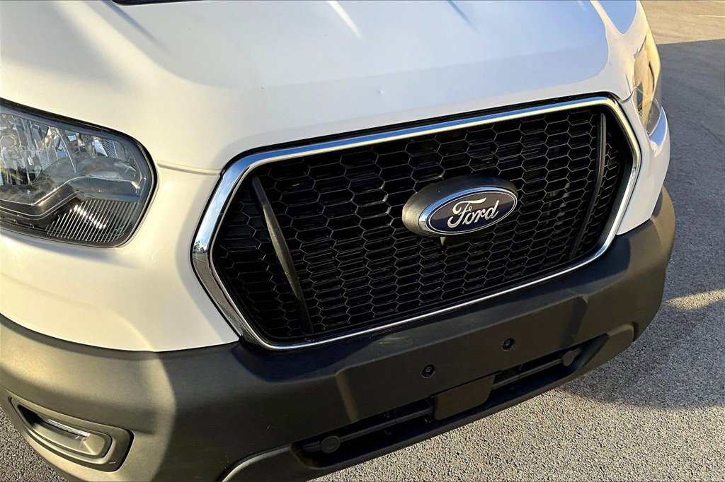 Certified 2023 Ford Transit 250 Base w/ Exterior Upgrade Package image 28