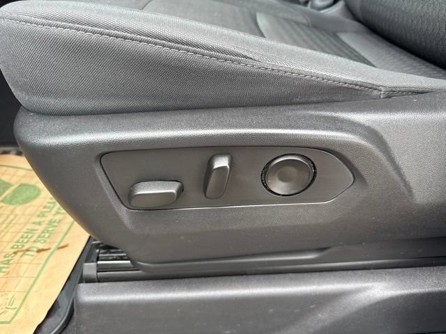 Used 2023 Chevrolet Silverado 1500 Custom AWD/4WD image 14