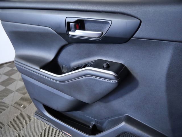Used 2021 Toyota Highlander XSE AWD/4WD image 30