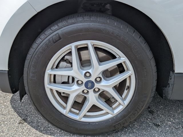 Certified 2022 Ford Edge SEL w/ Convenience Package AWD/4WD image 9