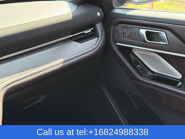 Certified 2025 Ford Explorer Platinum w/ LUX Leather Package image 17